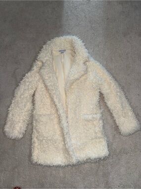 Cozy Cream Teddy Jacket with Pocket Detail
